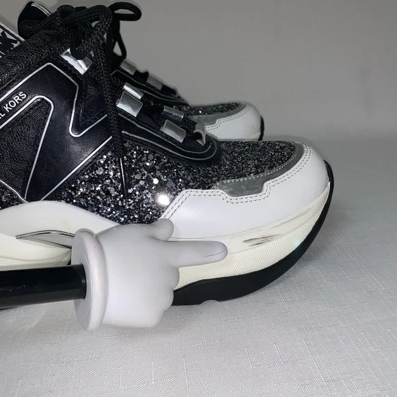 MICHAEL KORS Olympia Glitter Trainer Sneaker Women’s Black Silver 8.5M Lace Up - Picture 17 of 17